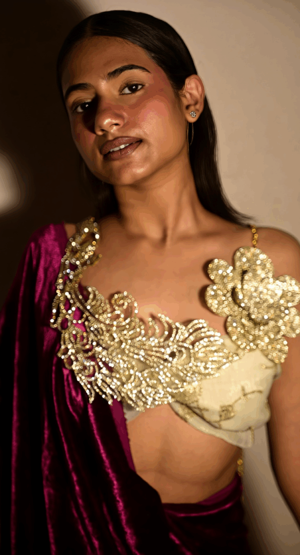 Mayuri Phool Sona Cape Necklace - Image 2